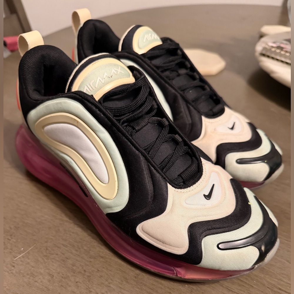 Nike Air Max 720 Pistachio Sneakers